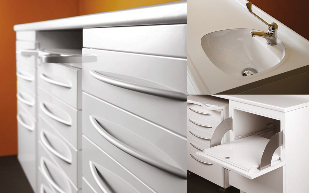 Итальянская мебель для размещения стерилизационного оборудования серии QUADRA2 с  изогнутыми алюминиевыми ручками